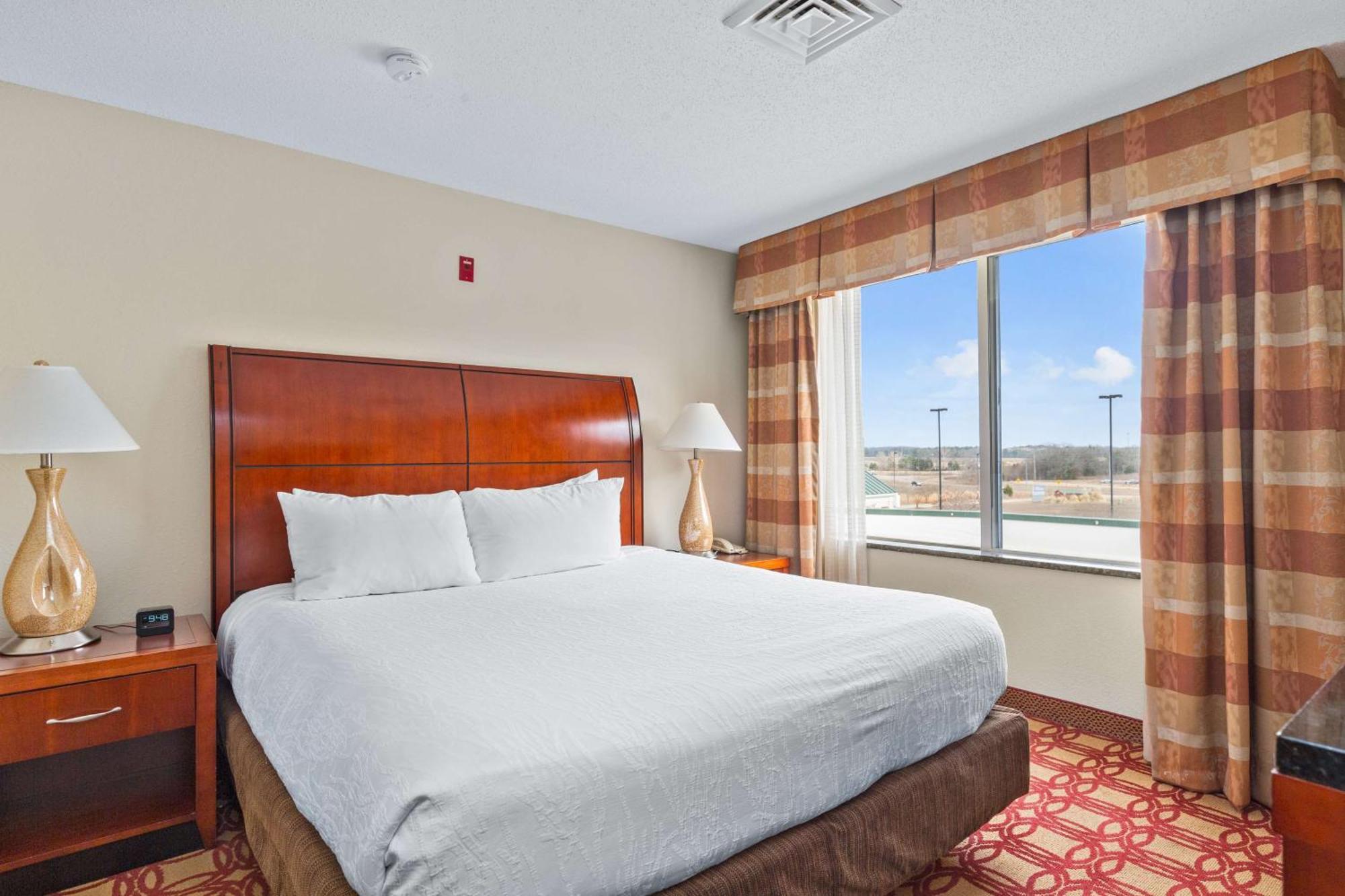 Hilton Garden Inn Starkville Esterno foto