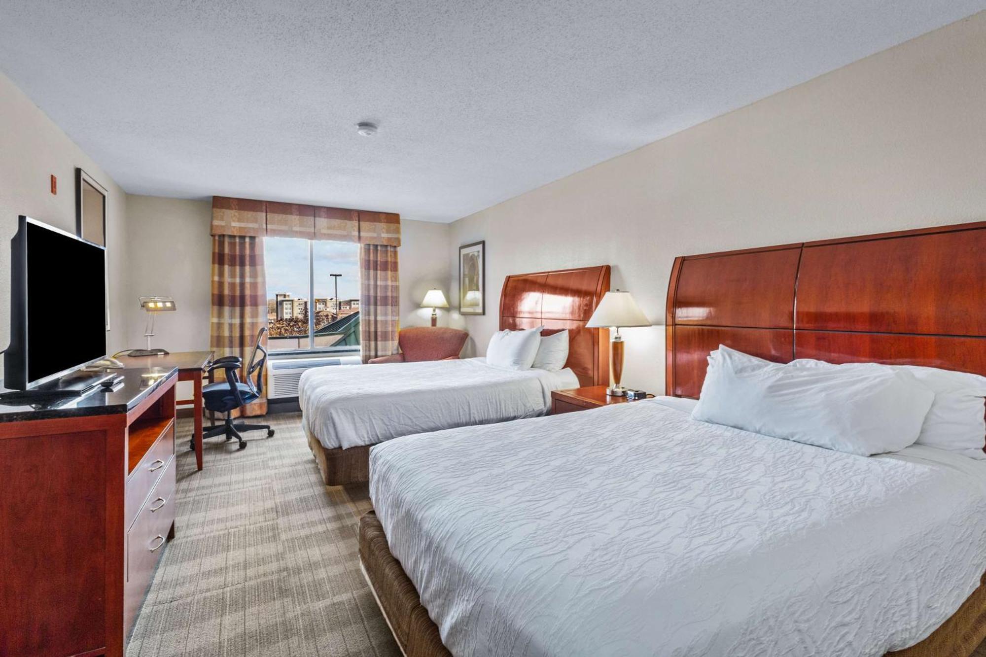Hilton Garden Inn Starkville Esterno foto