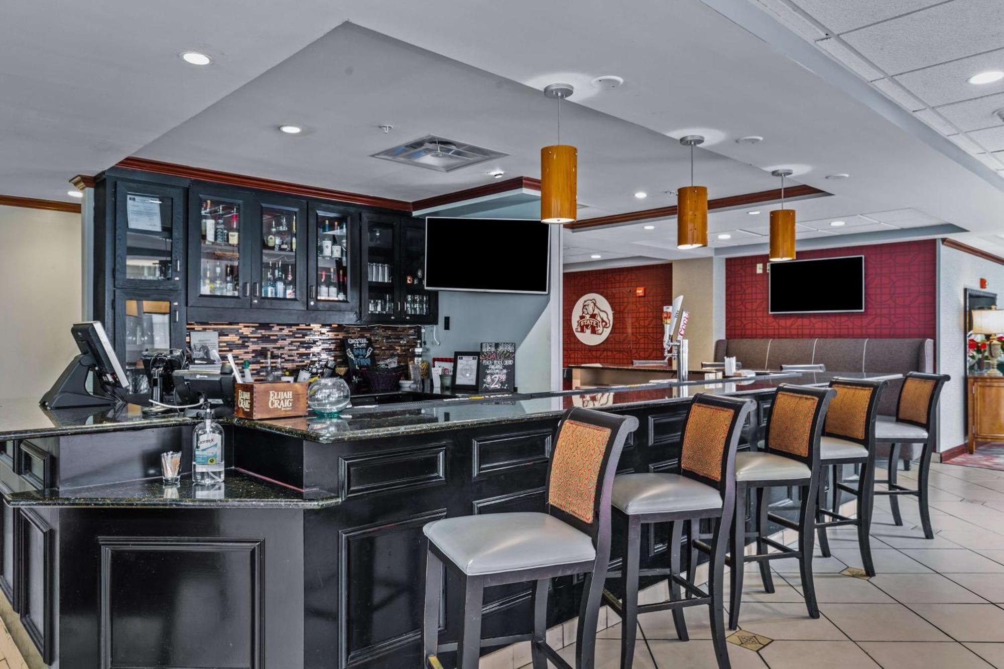 Hilton Garden Inn Starkville Esterno foto