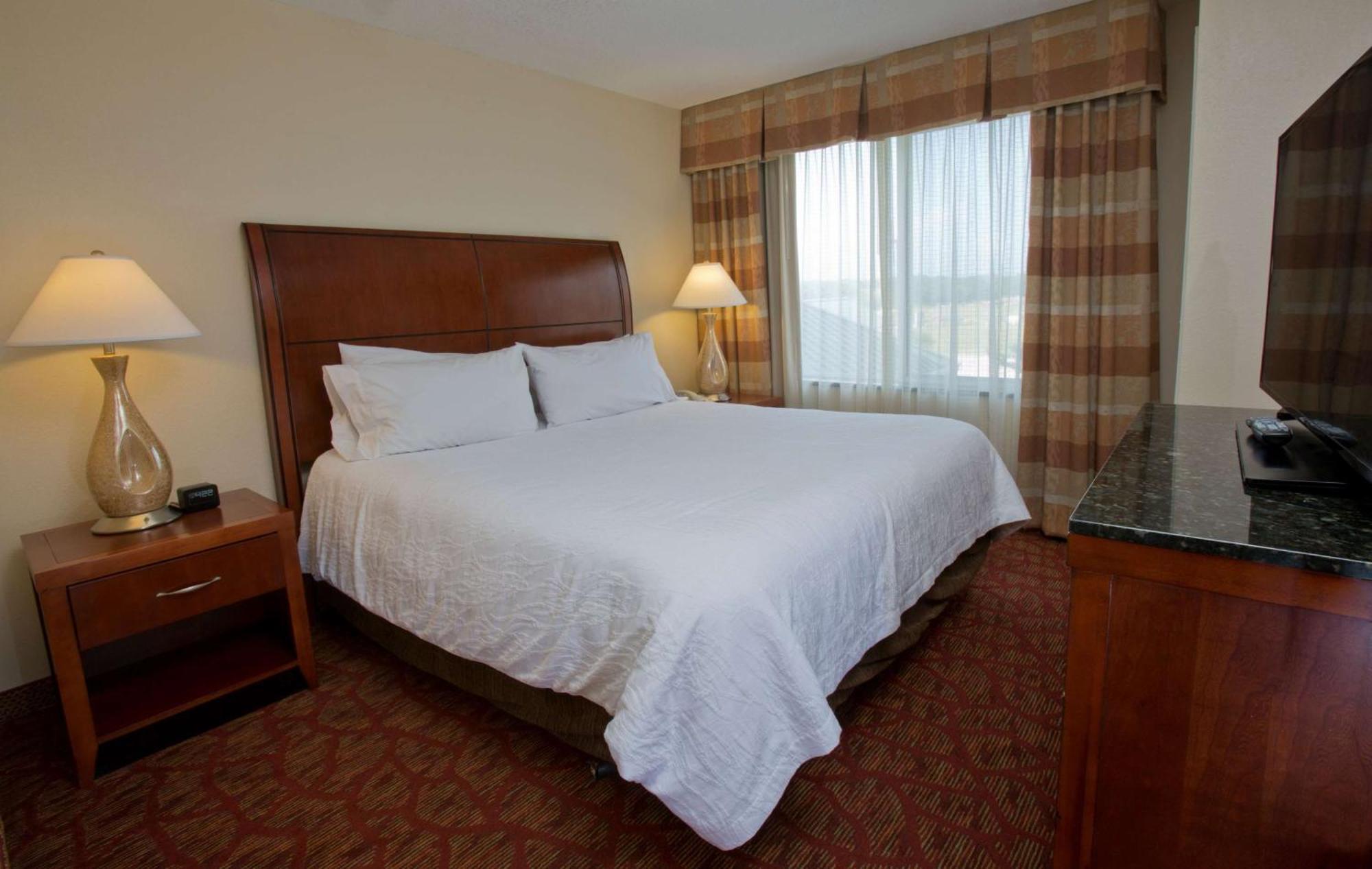 Hilton Garden Inn Starkville Esterno foto