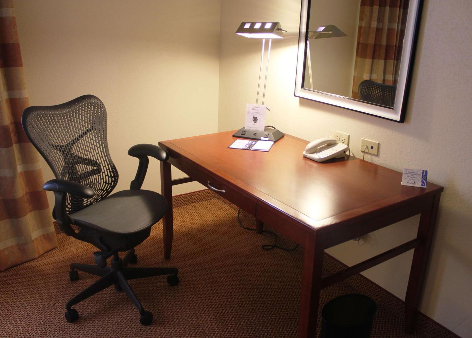 Hilton Garden Inn Starkville Esterno foto