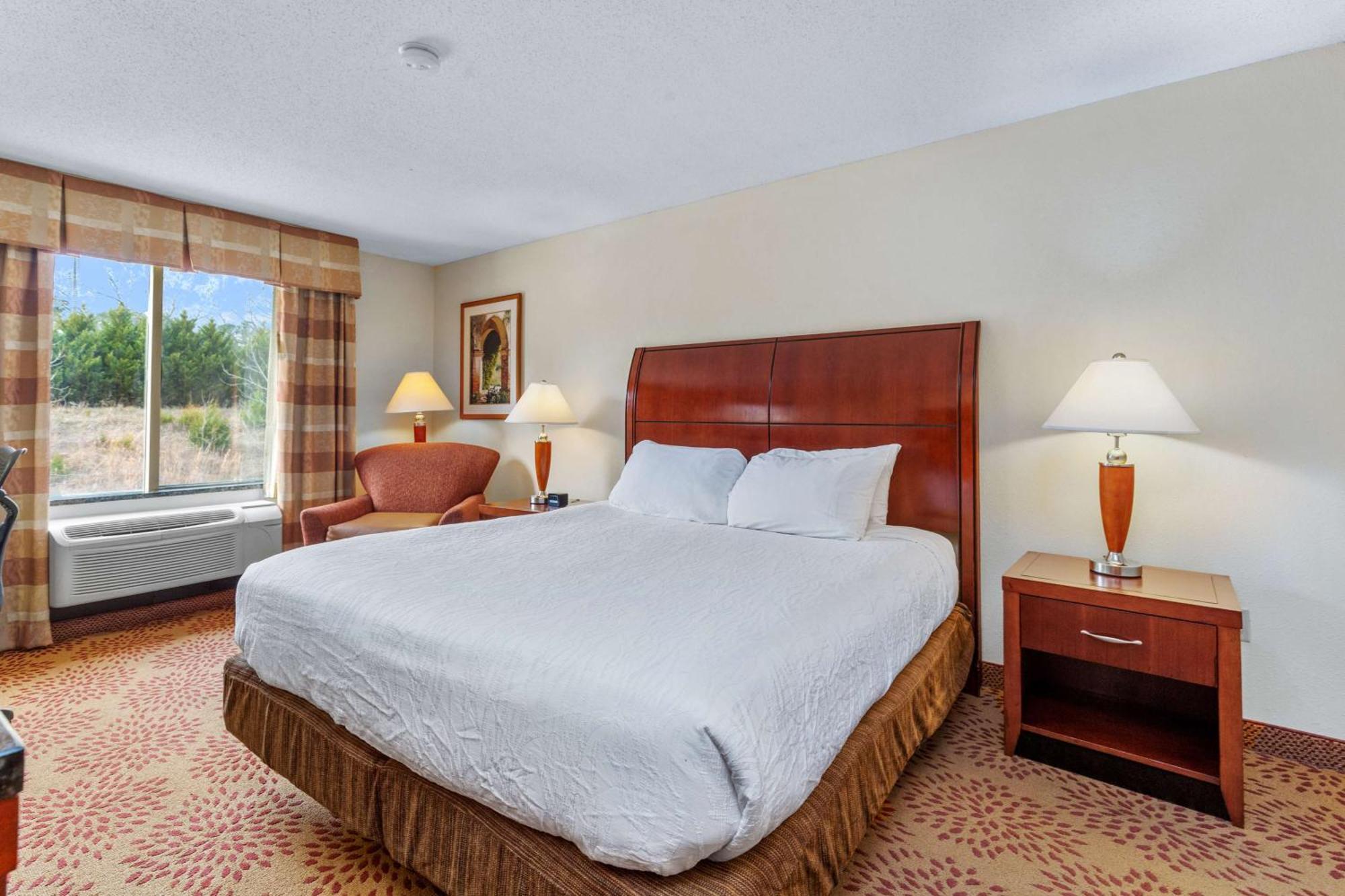 Hilton Garden Inn Starkville Esterno foto