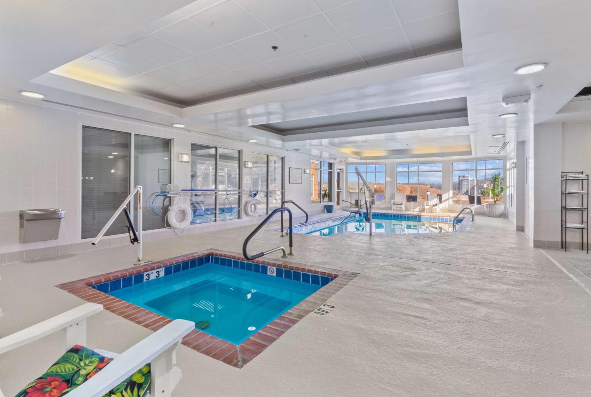 Hilton Garden Inn Starkville Esterno foto