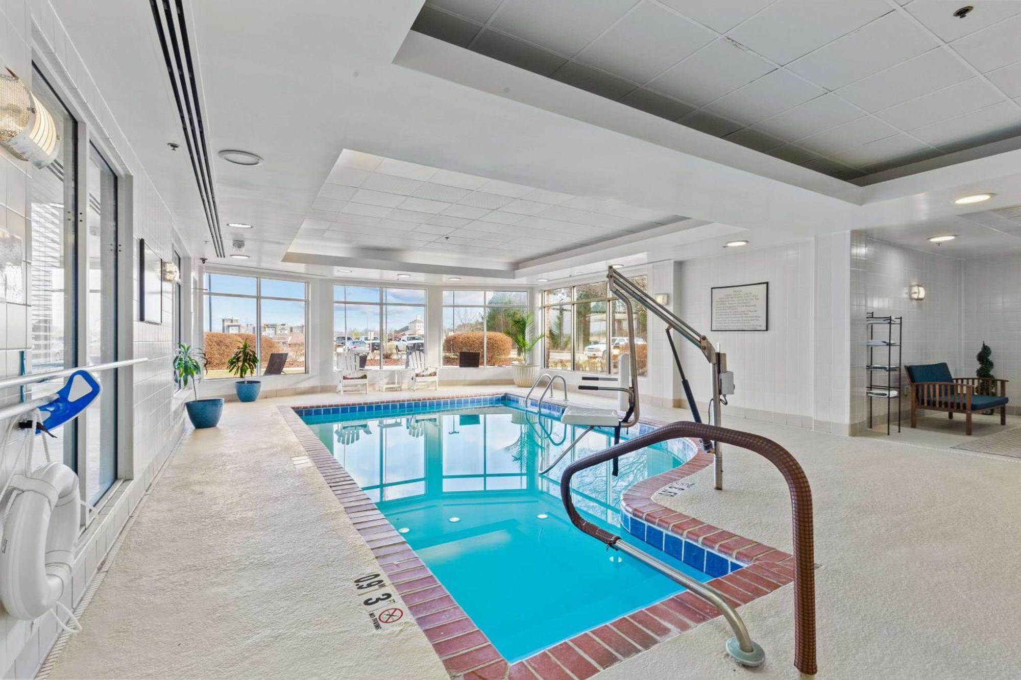 Hilton Garden Inn Starkville Esterno foto