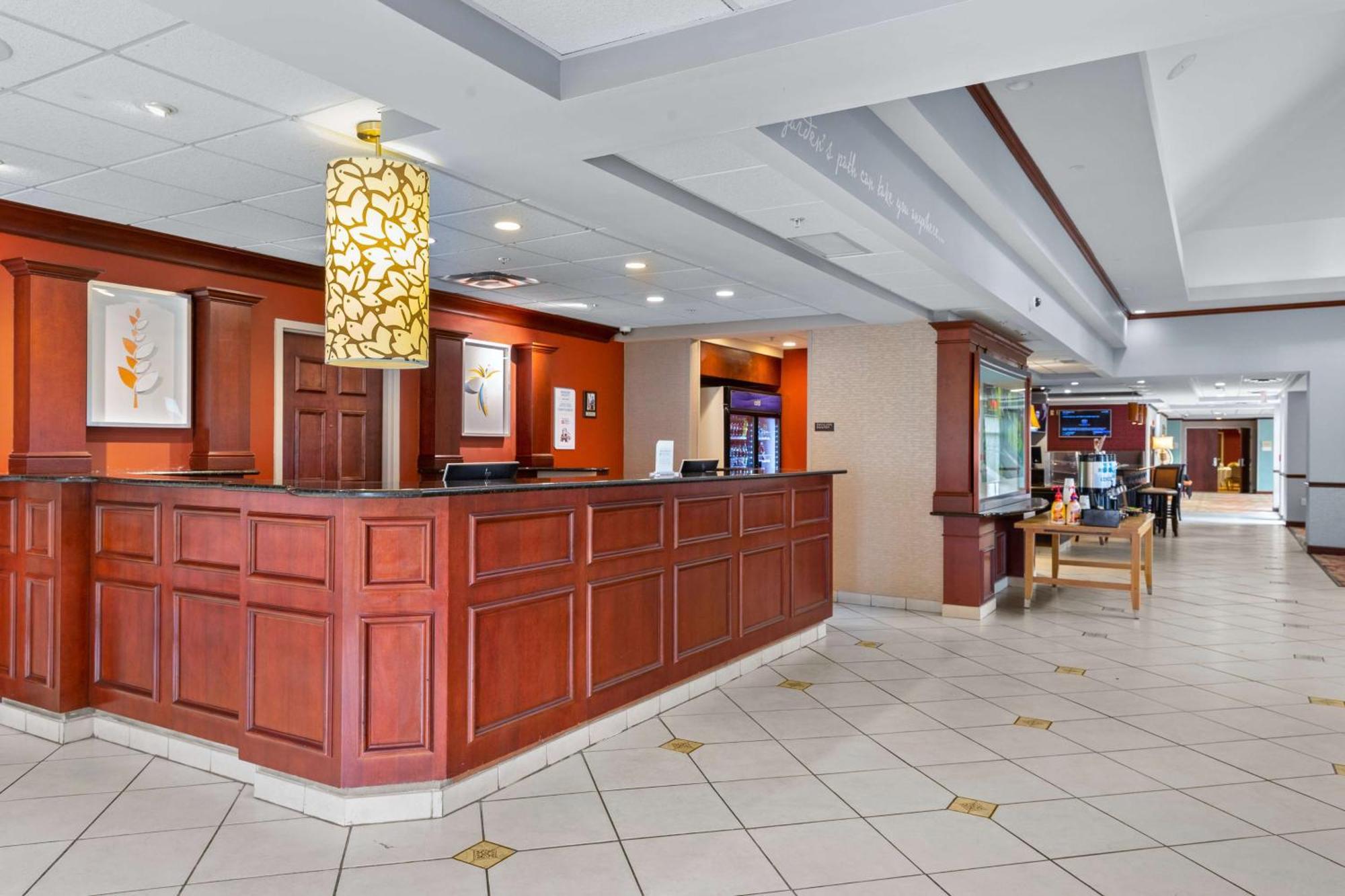 Hilton Garden Inn Starkville Esterno foto
