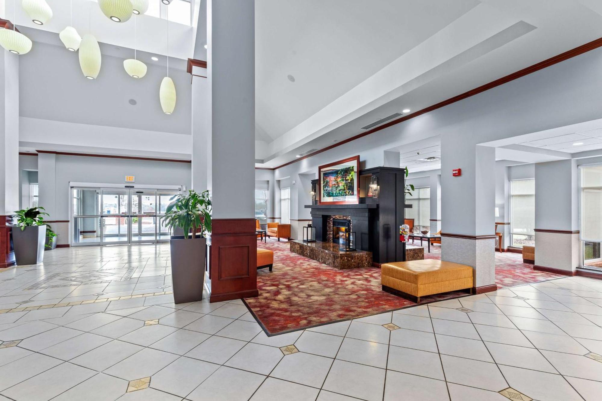 Hilton Garden Inn Starkville Esterno foto