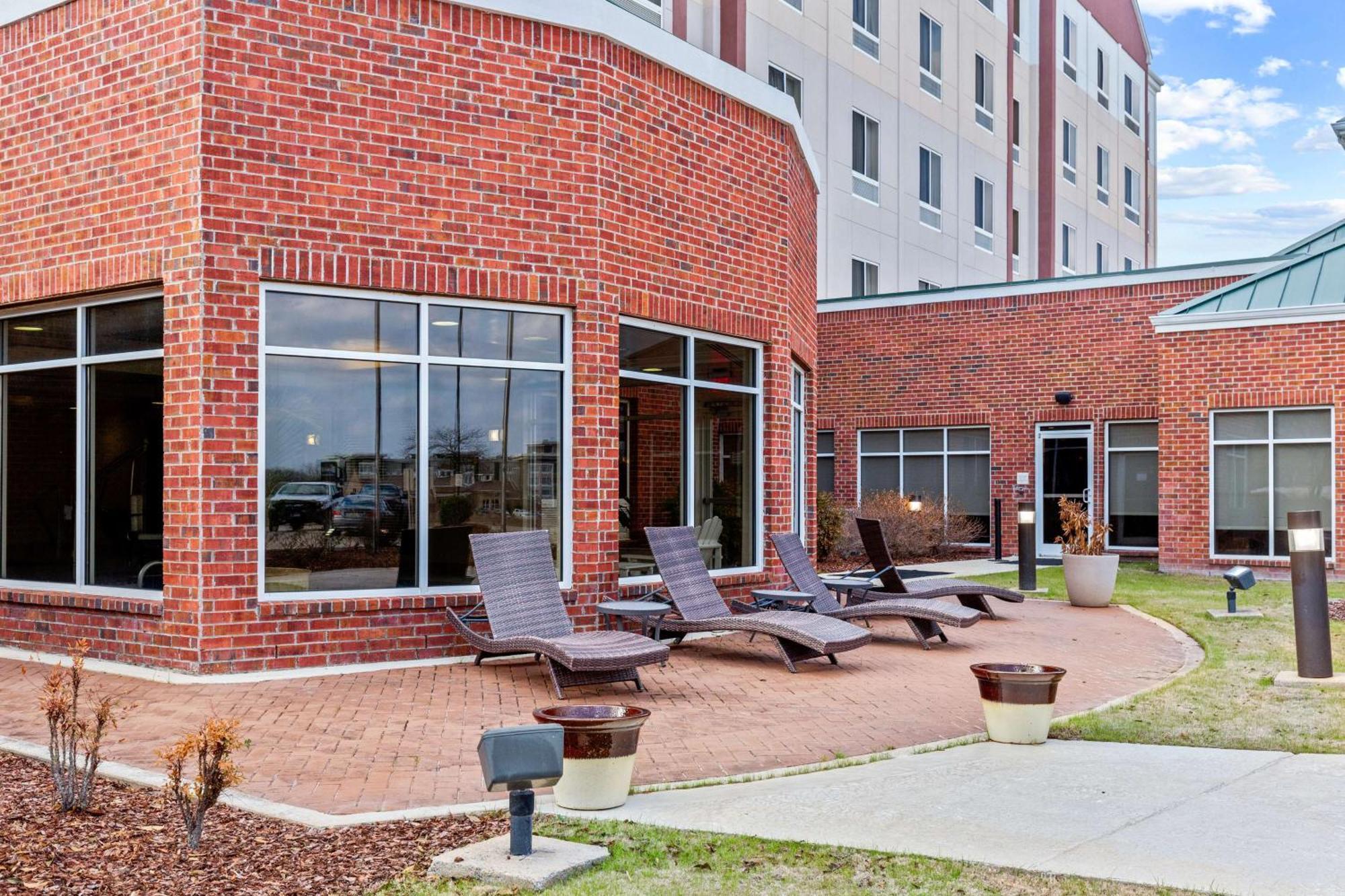 Hilton Garden Inn Starkville Esterno foto